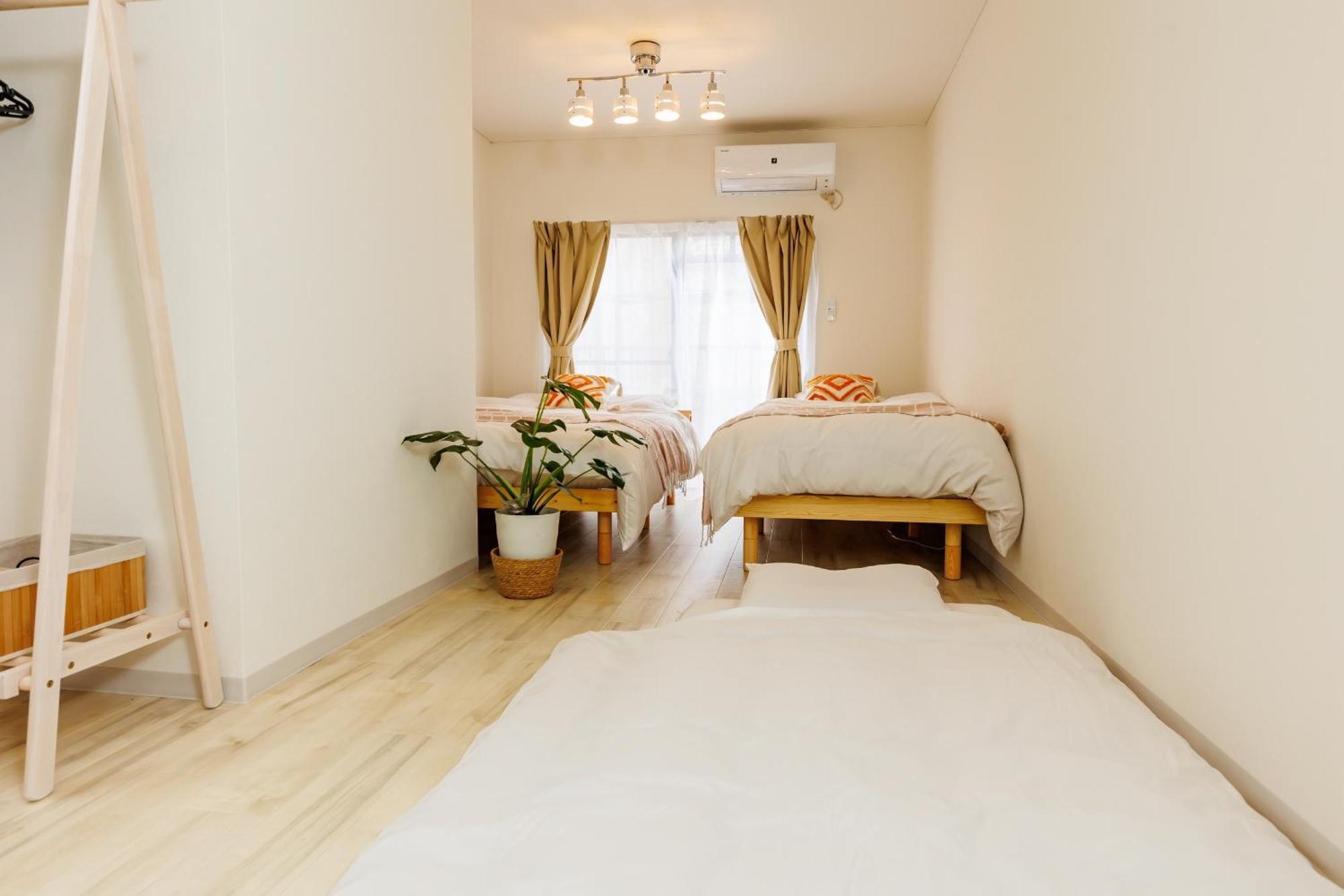 Ferienwohnung Hideaway Miyakojima Ōsaka Exterior foto